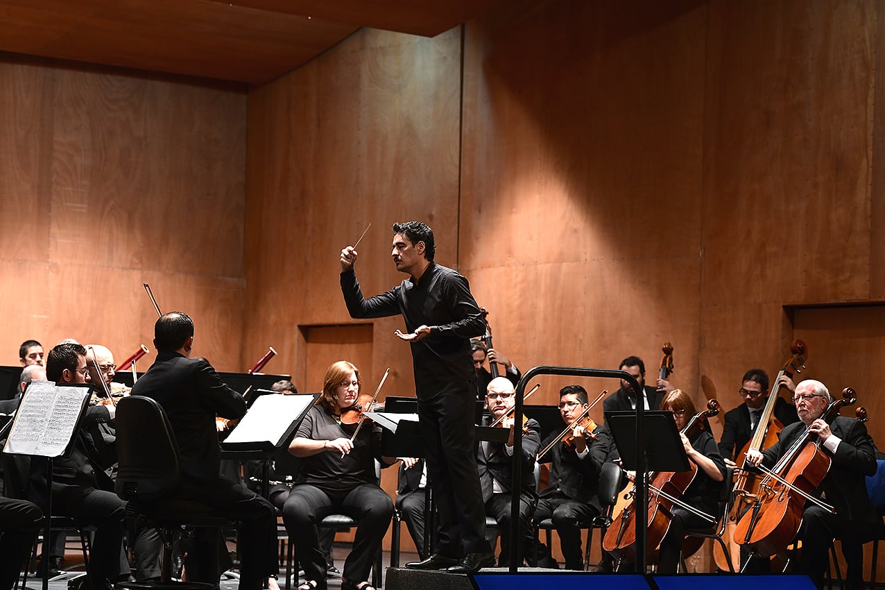La Orquesta Filarmónica de Cali. Dirigida por el maestro Jorge Mario Uribe, director asociado de la orquesta. Foto cortesía de la orquesta