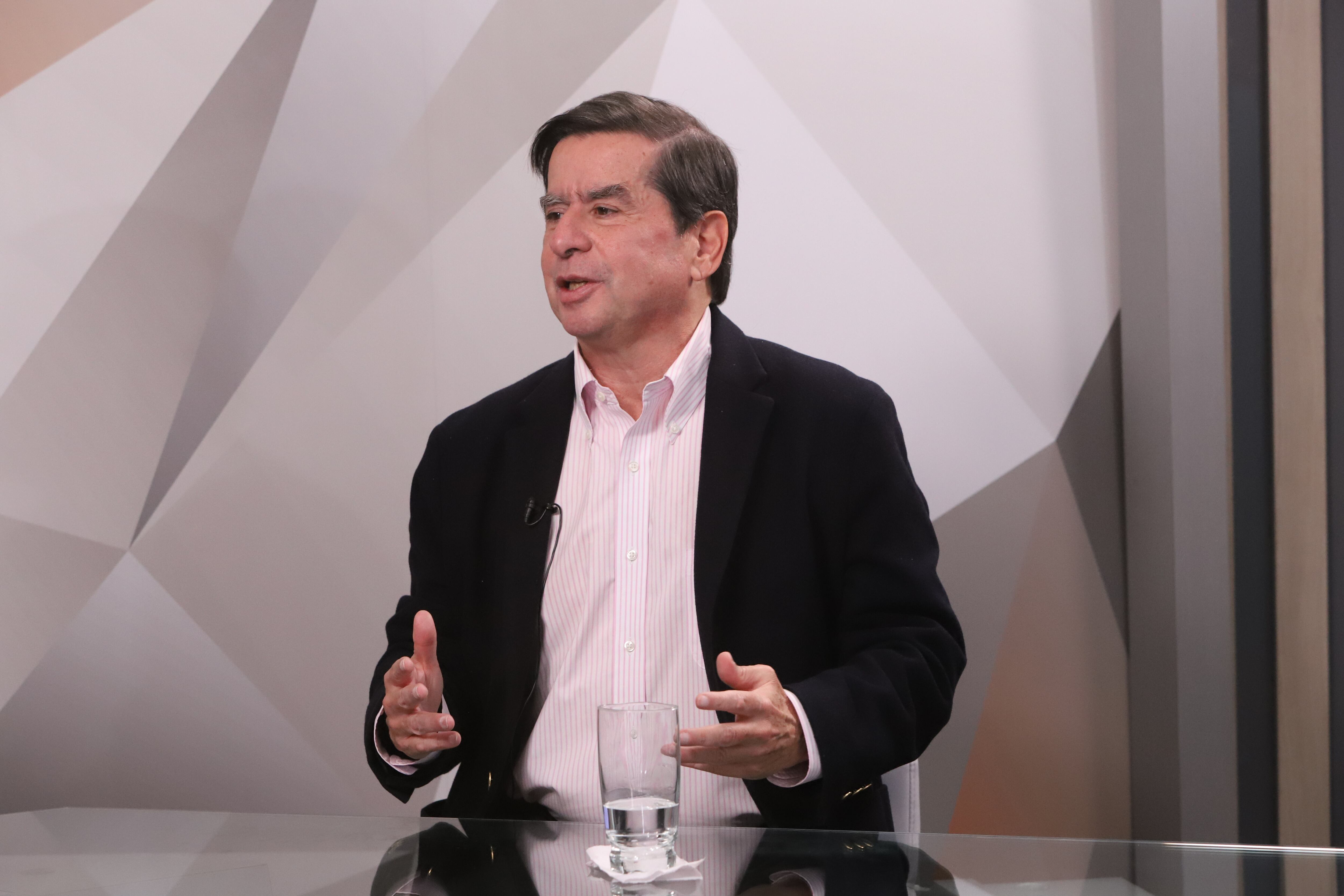 El Debate, entrevista de Yesid Lancheros director de Semana, al precandidato presidencial Juan Fernando Cristo.