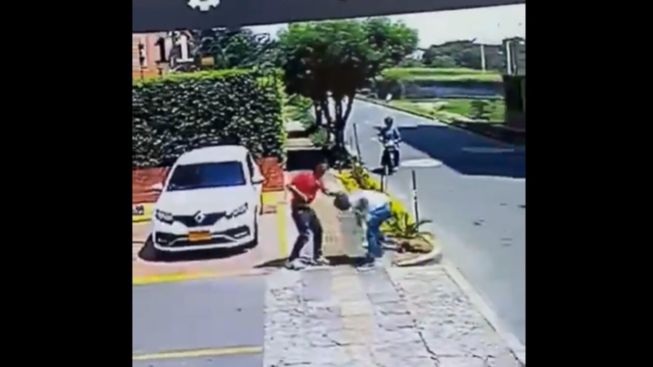 Por suerte, el ciudadano caleño salió ileso tras ser víctima de robo con arma de fuego.