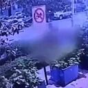 El cuerpo del menor fue arrojado a una vía publica desde un edificio en Santiago de Chile.