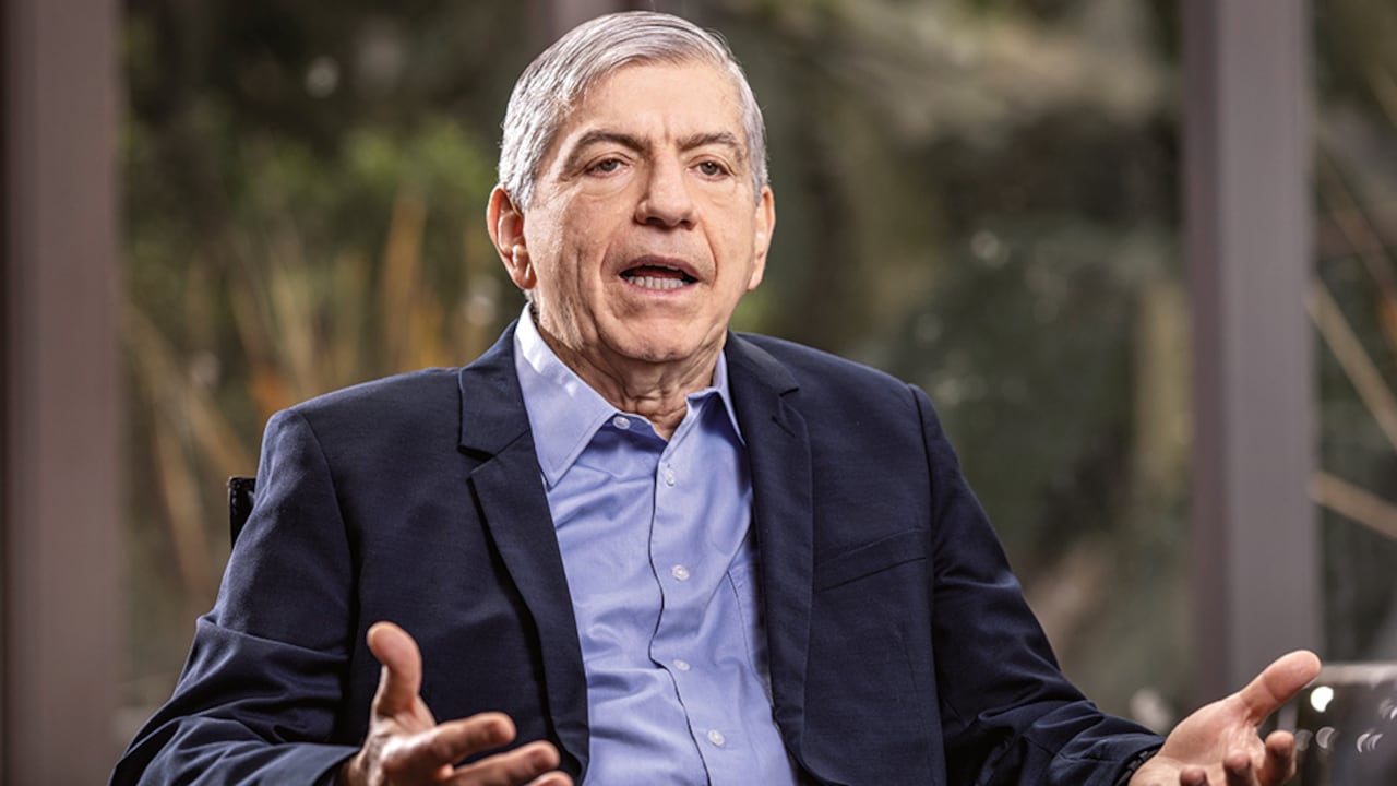 César Gaviria, director del Partido Liberal.