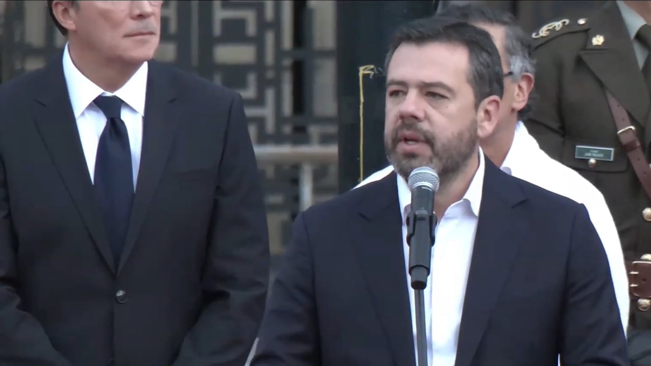 Carlos Fernando Galán hizo su discurso para inaugurar las elecciones.