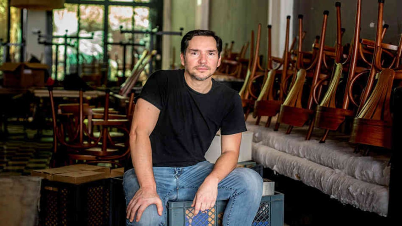 Juan Felipe Camacho tenía dos restaurantes de comida internacional en Cartagena, pero los tuvo que cerrar por falta de turistas. Foto: Tico Angulo.
