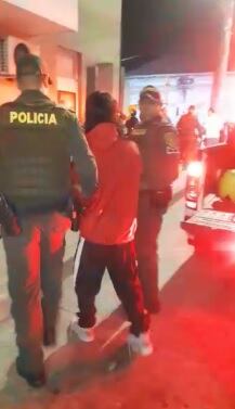 El joven fue capturado y entregado a autoridades competentes
