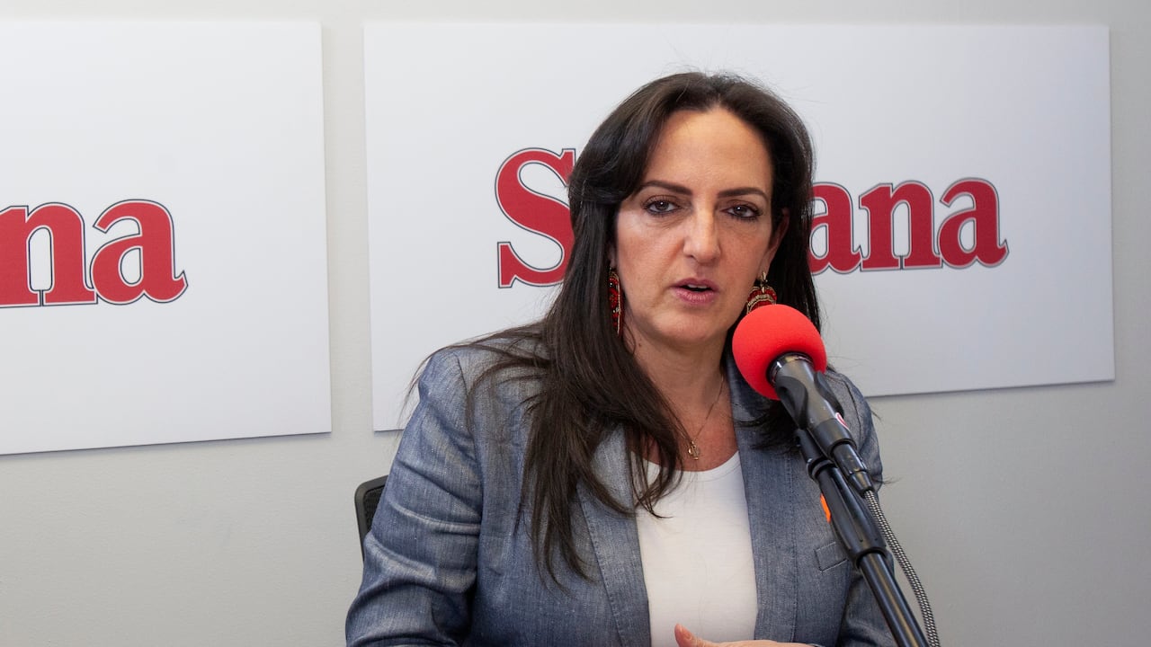 Maria Fernanda Cabal
Politica
Centro Democratico
Fecha: 19 de noviembre de 2019
Foto: Pilar Mejia
t
