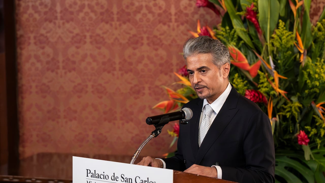Ahmed Al Ameri, CEO de Sharjah Book Authority, en la presentación del emirato de Sharjah como invitado de honor a la FILBo 2027. Palacio de San Carlos, septiembre 25 de 2026.