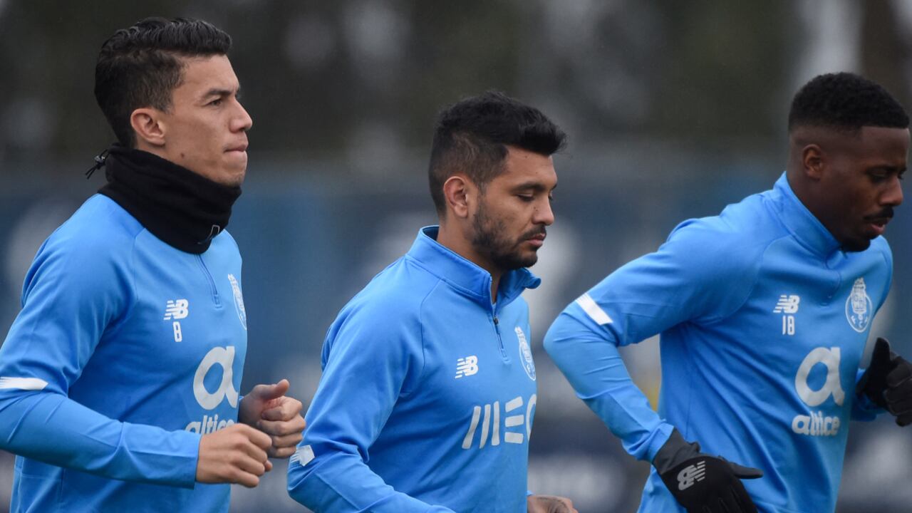Matheus Uribe (izquierda) en el entrenamiento del Porto, previo al partido de Champions frente al Atlético de Madrid.