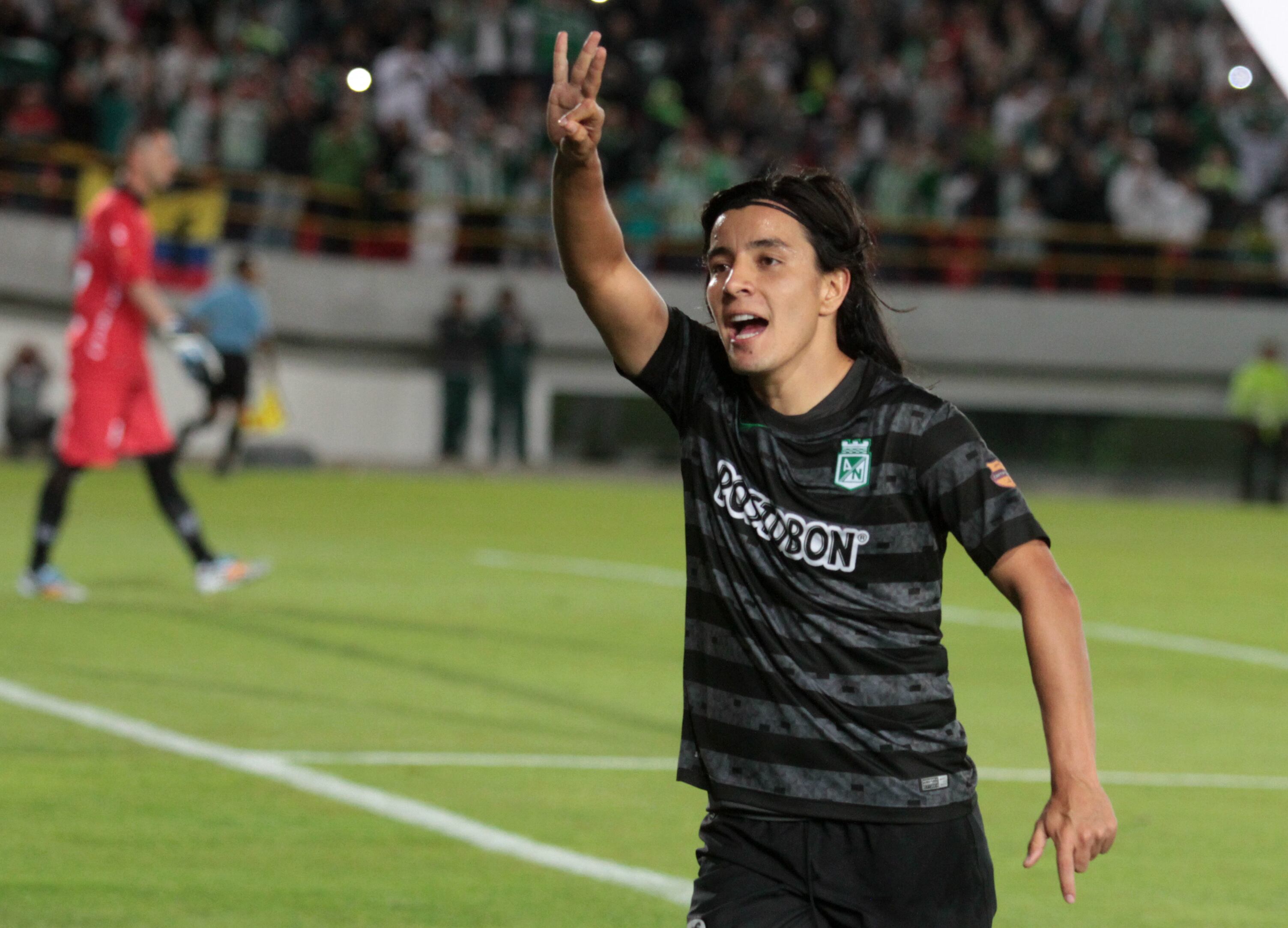 1 Septiembre 2014
Bogotá.- El santandereano jugó 112 partidos y marcó 22 goles defendiendo la camiseta de Nacional. Fotos Colprensa / Luisa González.