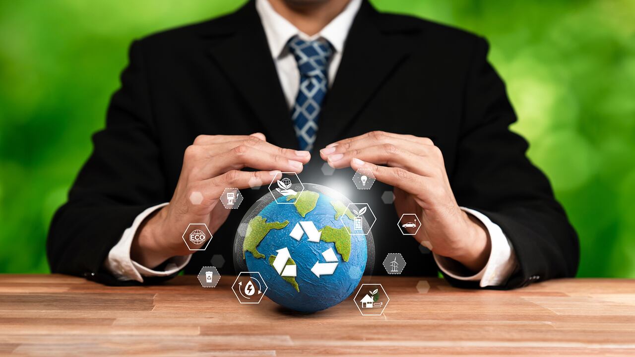 Una de las grandes novedades de esta versión de Plas-TIC es el Directorio Colombiano de Reciclaje de Residuos Plásticos, una base de datos que impulsa el relacionamiento e interacción entre los actores involucrados en la cadena de reciclaje de residuos plásticos, facilitando la articulación entre la oferta y la demanda.