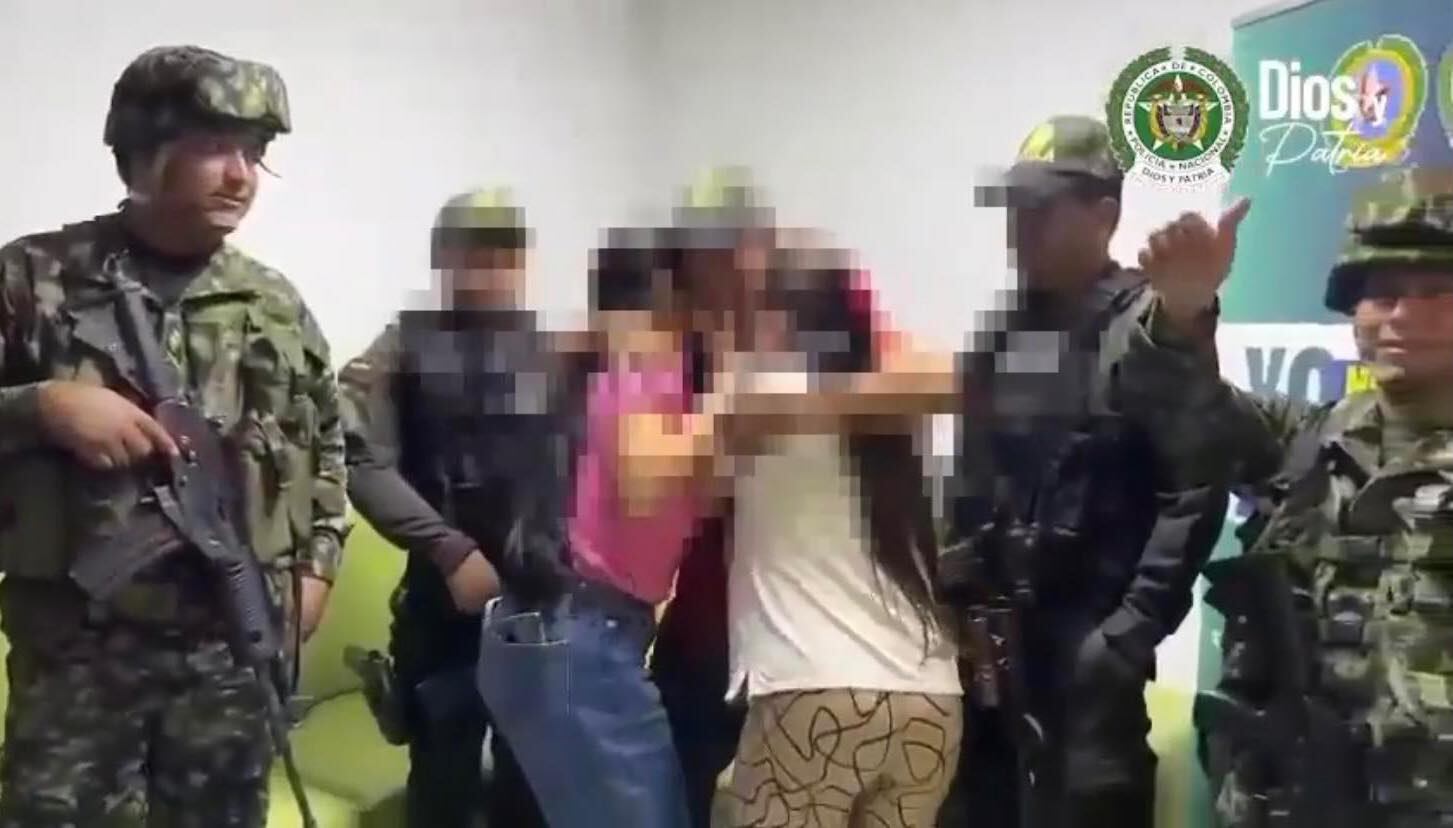 El labriego se encontró con su familia.