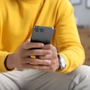 Se deben hacer ciertos ajustes antes de usar un celular por primera vez.