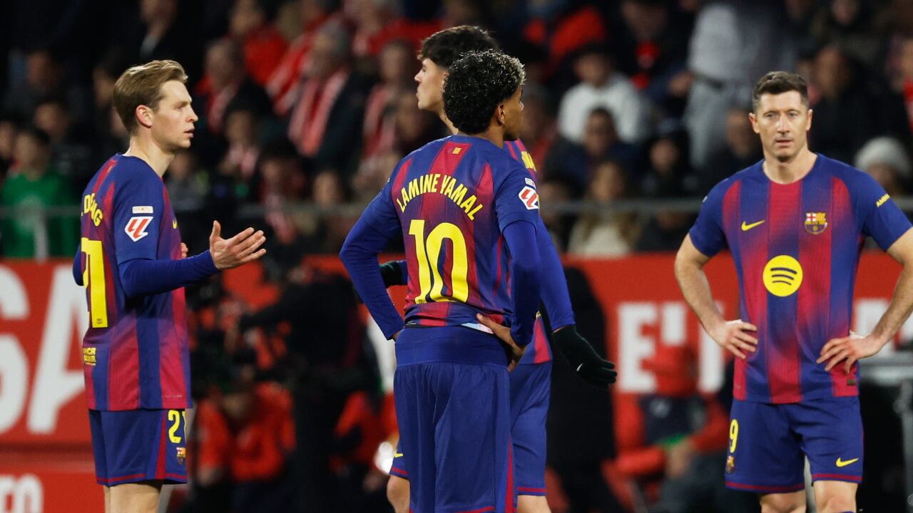 Barcelona perdió con Girona y Real Madrid se aleja en el liderato.