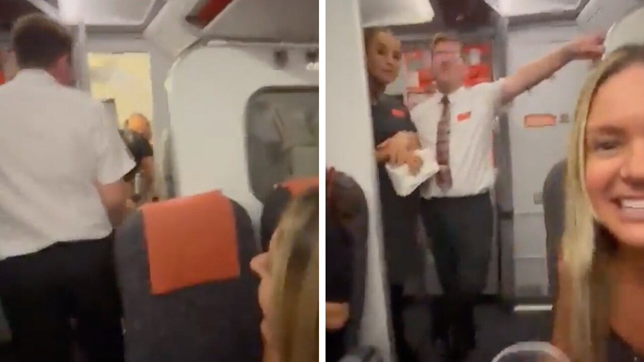 El hombre y la mujer fueron captados en video teniendo relaciones en el baño de un avión