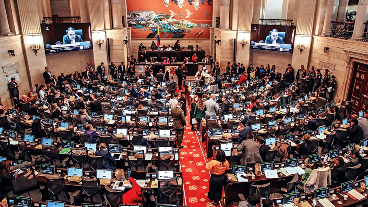 Los partidos ya analizan las posibles alianzas para las elecciones legislativas de 2026. Las coaliciones volverían a ser claves para esta contienda.