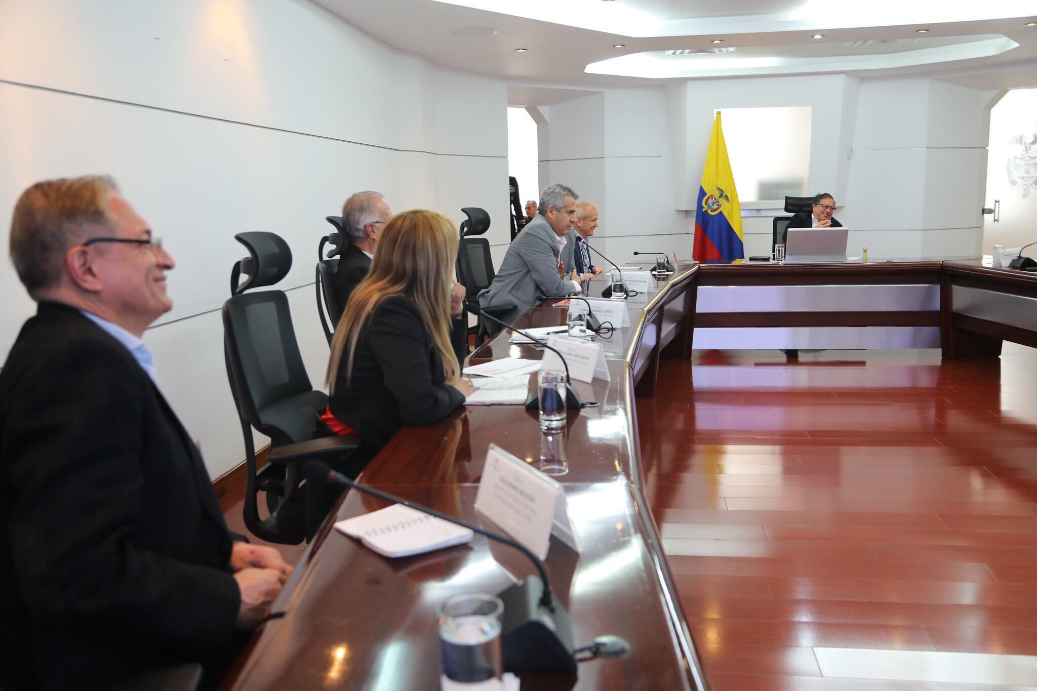 Petro con gobernadores