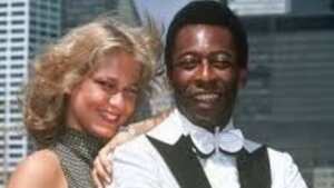 “En mi primera relación, que duró seis años y fue con Pelé, todos saben que me traicionaron de pies a cabeza", aseguró.