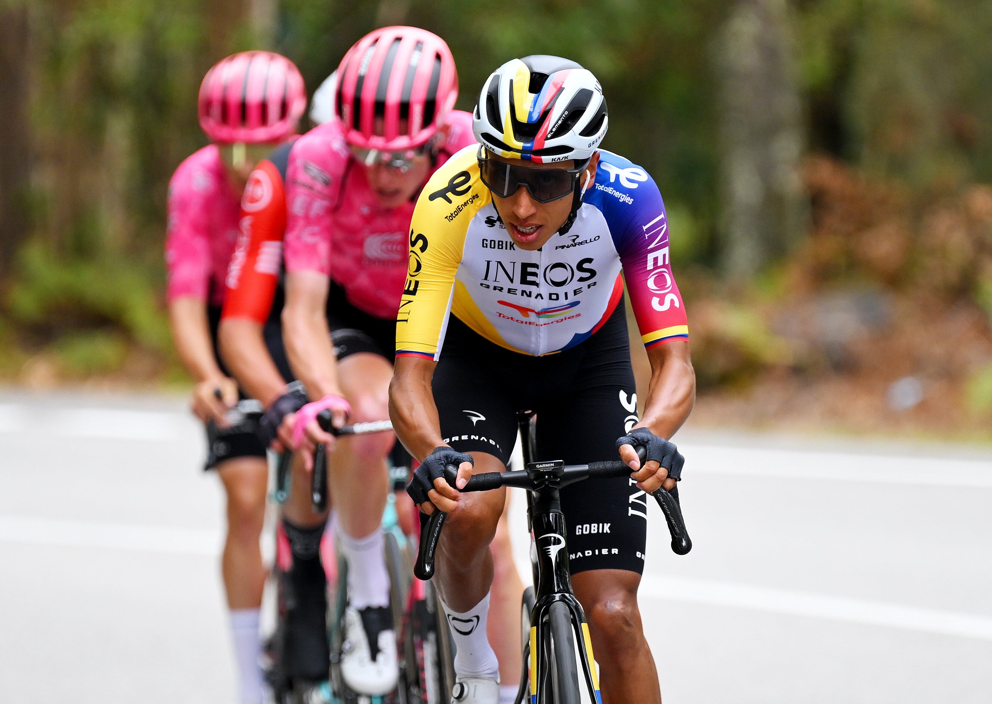 Egan Bernal durante la etapa 16 de la Vuelta a España 2025.