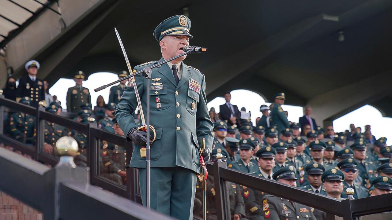 Senado estudia ascenso del comandante del Ejército a general de cuatro soles. imagen de archivo.