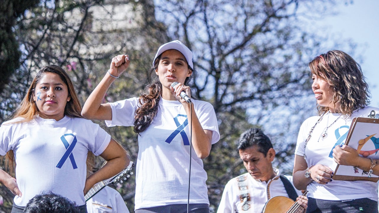 Brisa de Angulo, después del traumático episodio de abuso, ha dedicado su vida al activismo en contra de los crímenes sexuales contra menores.