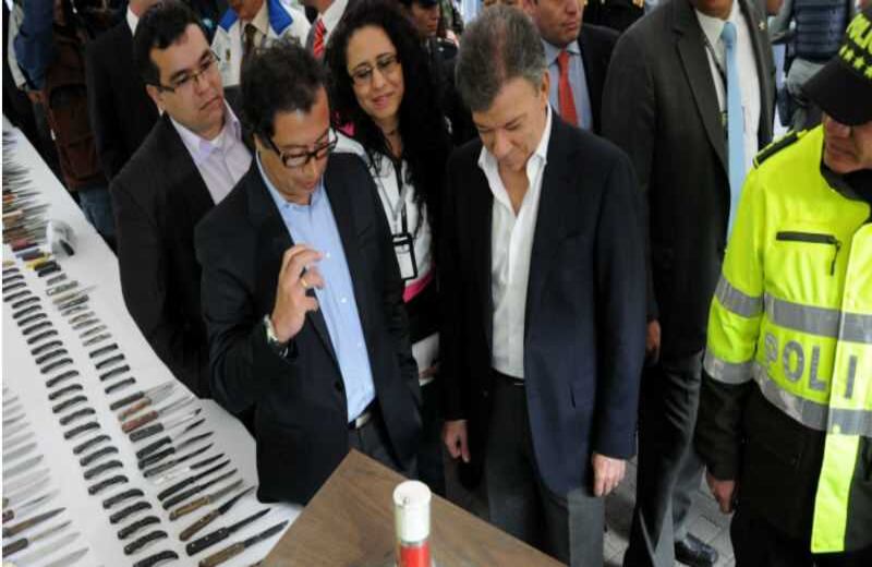 En abril del 2013 el presidente Juan Manuel Santos y el entonces alcalde de Bogotá visitaron la zona deprimida. 