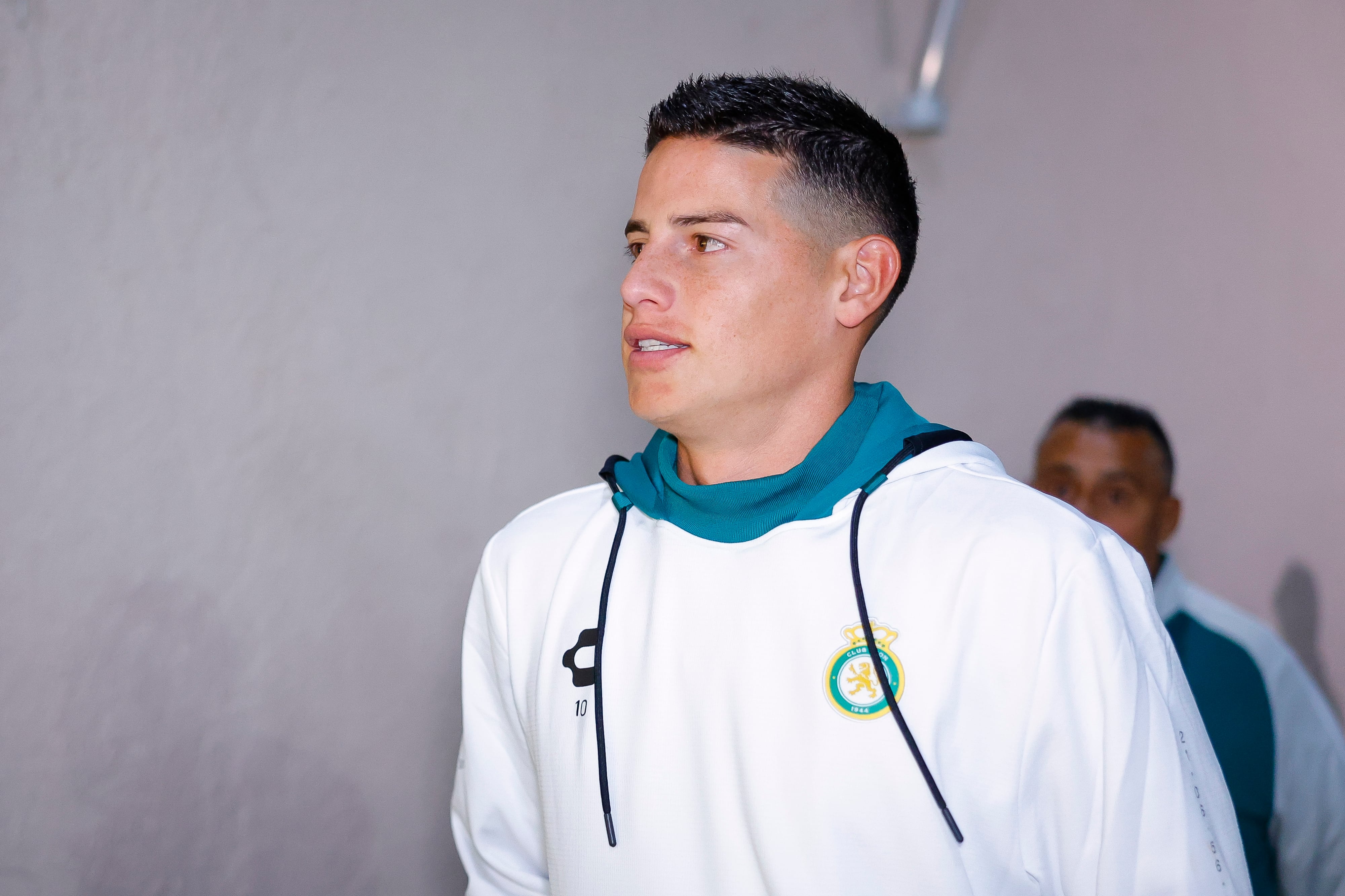 PACHUCA, MEXICO - FEBRUARY 5: James Rodriguez of Leon looks on prior to the 1st round match between Pachuca and Leon as part of the Torneo Clausura 2025 Liga MX at Hidalgo Stadium on February 5, 2025 in Pachuca, Mexico. (Photo by Oscar Fuentes/Jam Media/Getty Images)