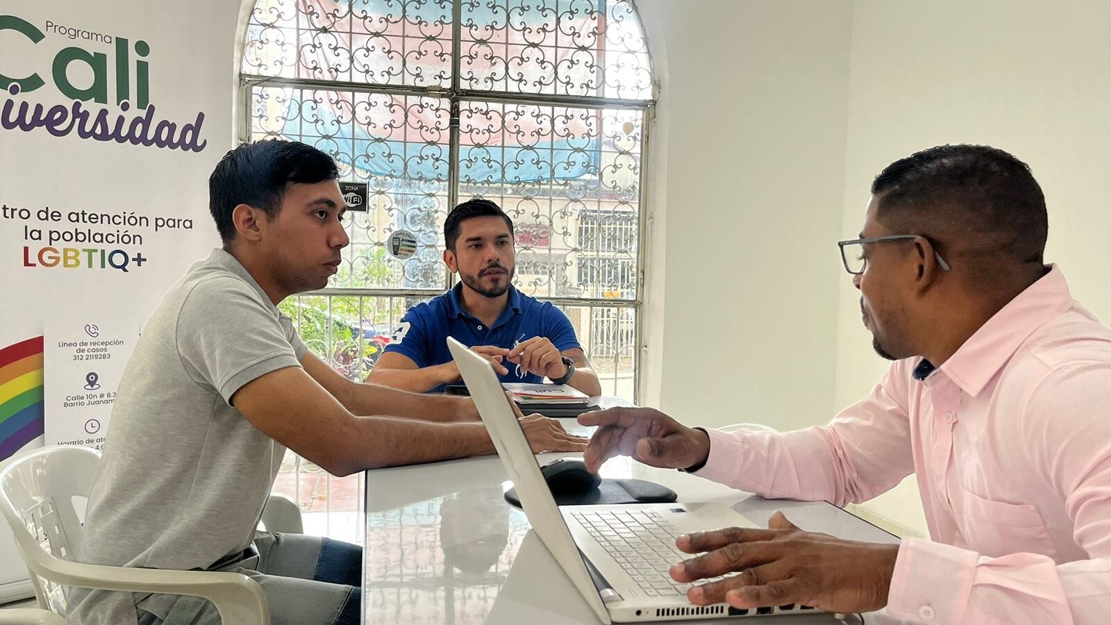 Autoridades adelantarán acciones legales en caso de homofobia que se presentó en un centro comercial de Cali.