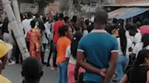 "Homenaje" a alias Gomelo.