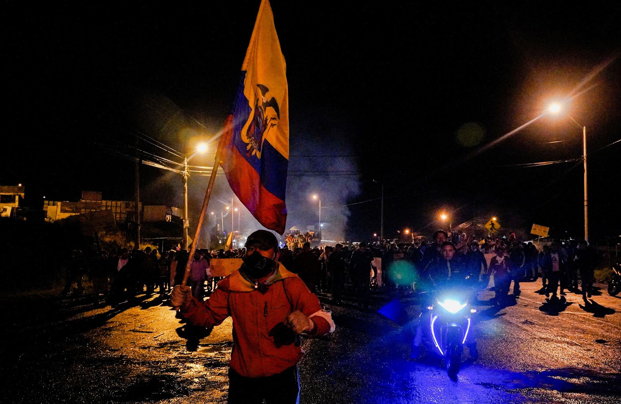En imágenes : Miles de manifestantes indígenas de Ecuador marchan sobre la capital