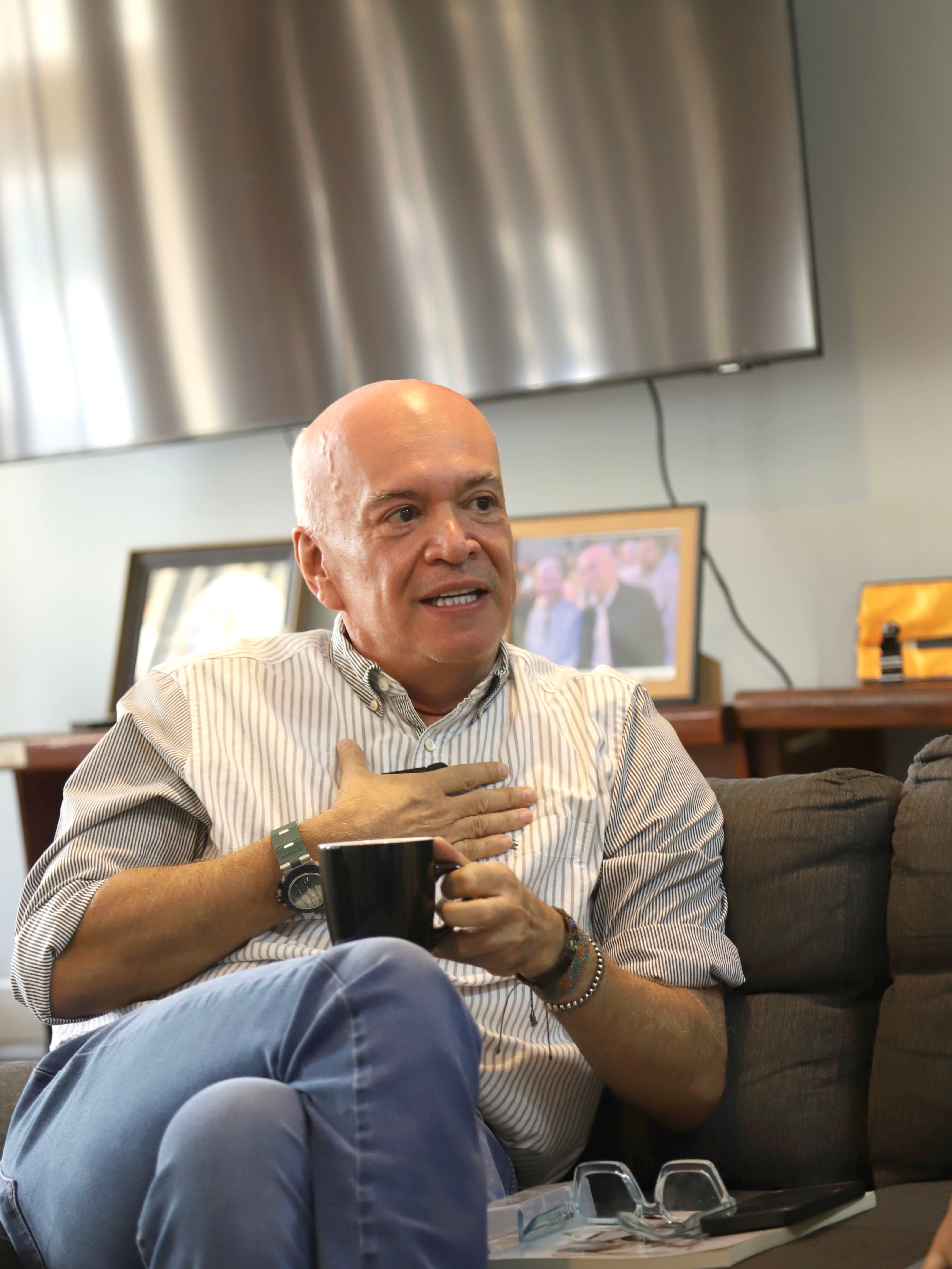 Fernando Tamayo director de la Biblioteca Departamental Jorge Garcés Borrero de Cali