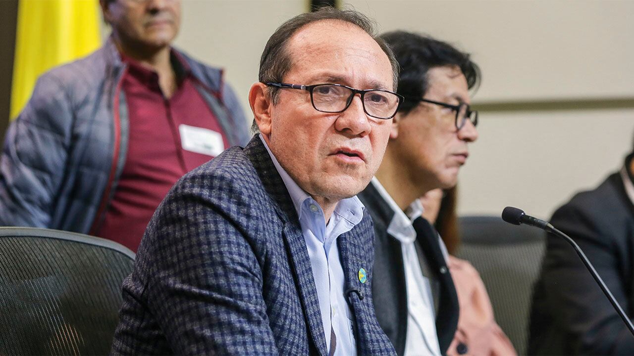 antonio sanguinOMinistro de Trabajo