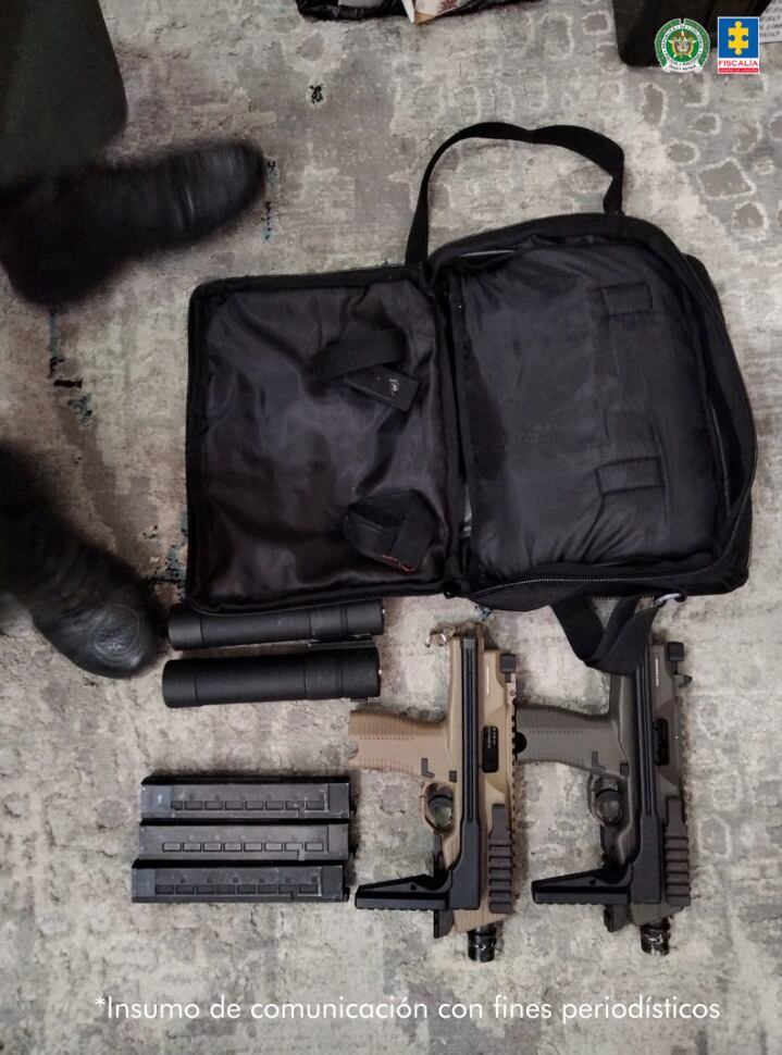 La Fiscalía desarticuló red de tráfico de armas en Bogotá integrada por policías y militares.
