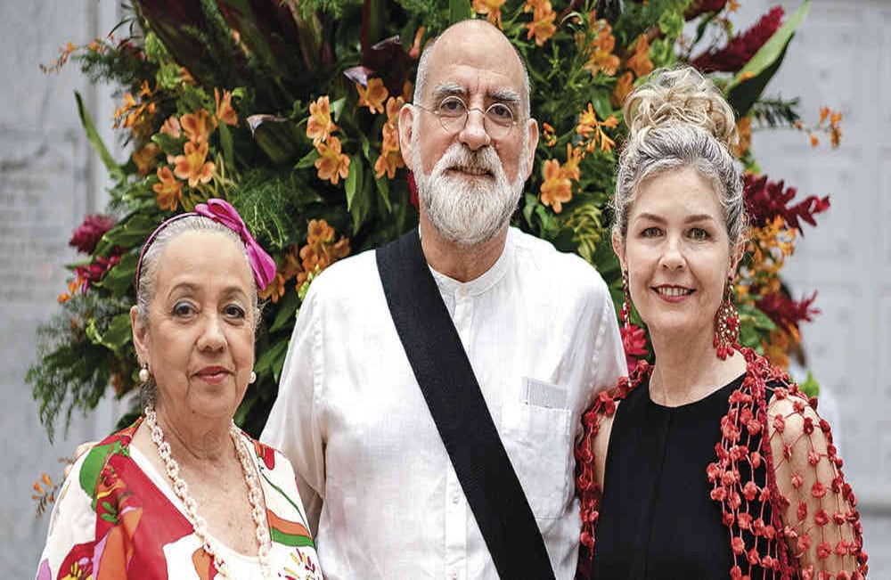 María Paulina Espinosa, Roberto Benavente y Ruby Rumié.