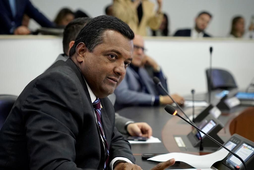 El congresista Víctor Manuel Salcedo será el encargado de radicar las proposiciones a la reforma a la salud por parte del Partido de La U. 