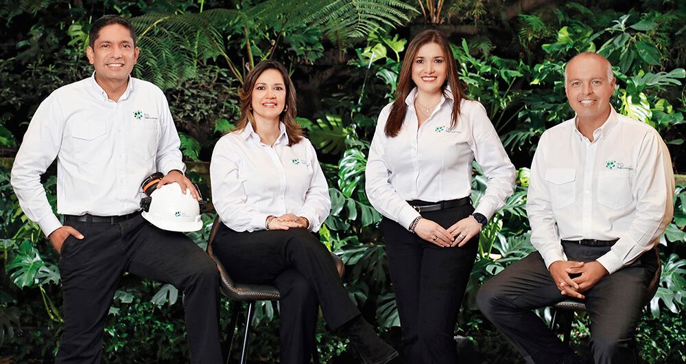 De izquierda a derecha, Juan Carlos Hurtado,  vicepresidente de Operaciones; Adriana Munévar, vicepresidenta financiera; Mónica Contreras, presidenta; y Juan Pablo Henao, vicepresidente de Desarrollo Comercial.
