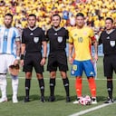 Piero Maza, árbitro de Colombia vs. Argentina en el Metropolitano