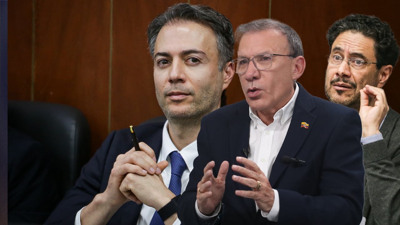 De izquierda a derecha: Daniel Quintero, Roy Barreras e Iván Cepeda, todos aspirantes a la Casa de Nariño.