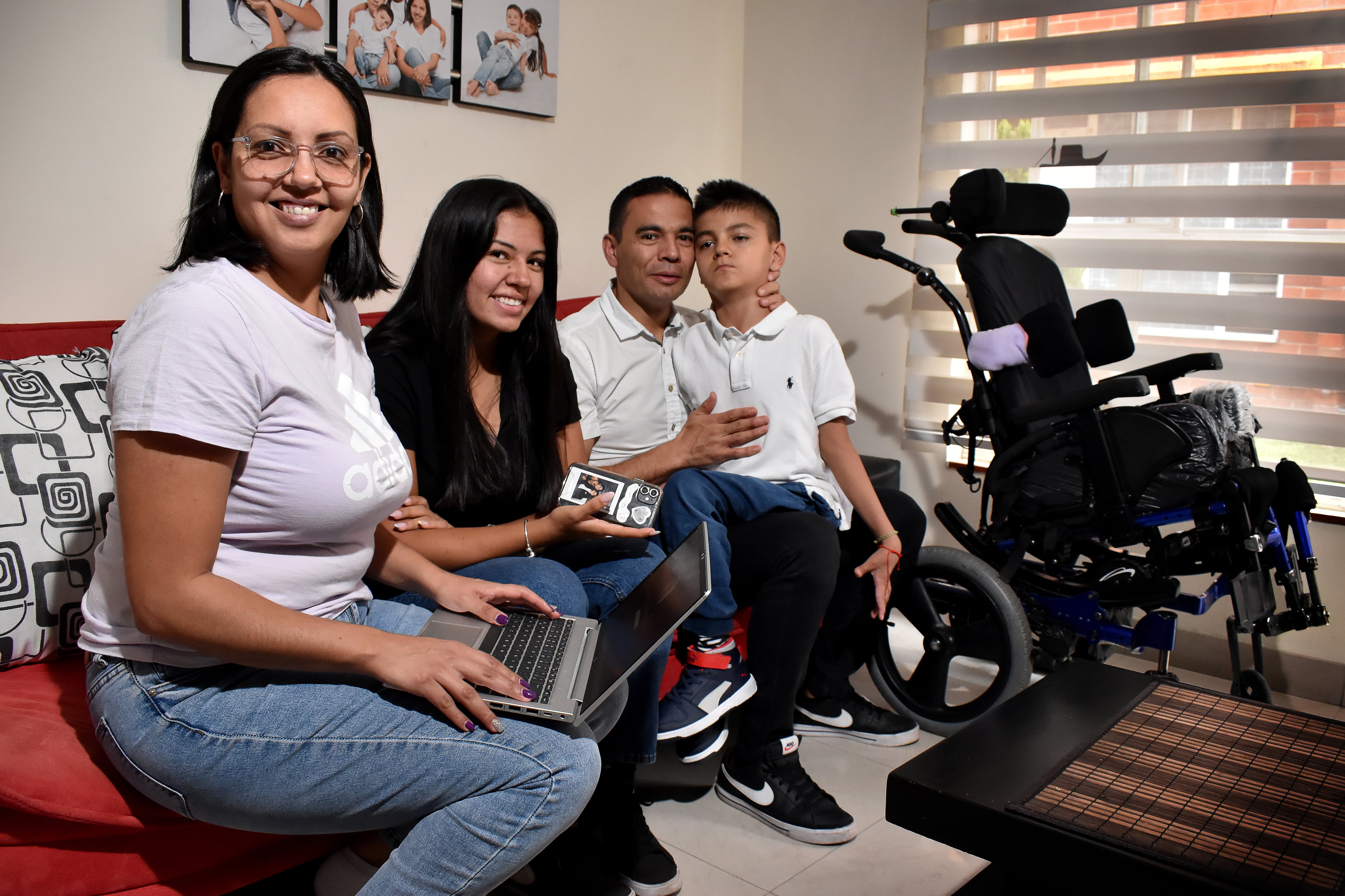 JUAN DIEGO AYALA VELEZ