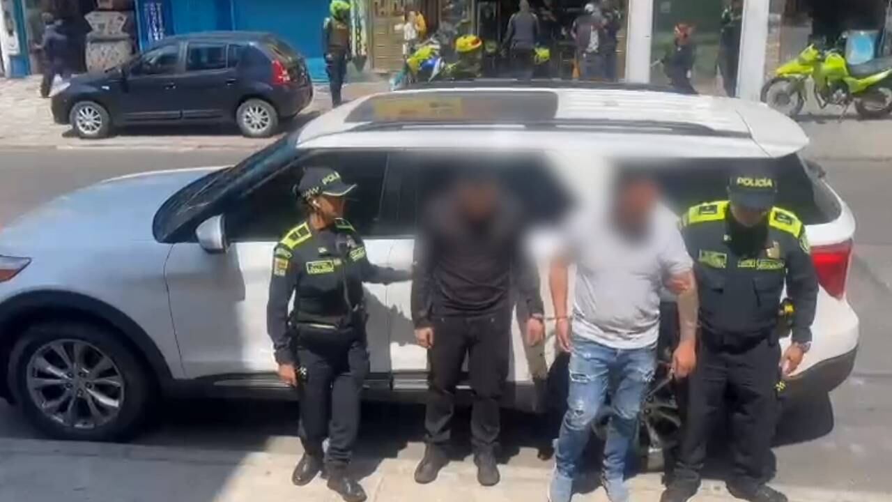 Con placas falsas, Los Rueda Libre se paseaban por Bogotá con los vehículos que robaban; así cayeron tres integrantes de la banda
