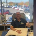 Matt Kean, hombre que es paciente con melanoma y ahora se dedica a genera conciencia