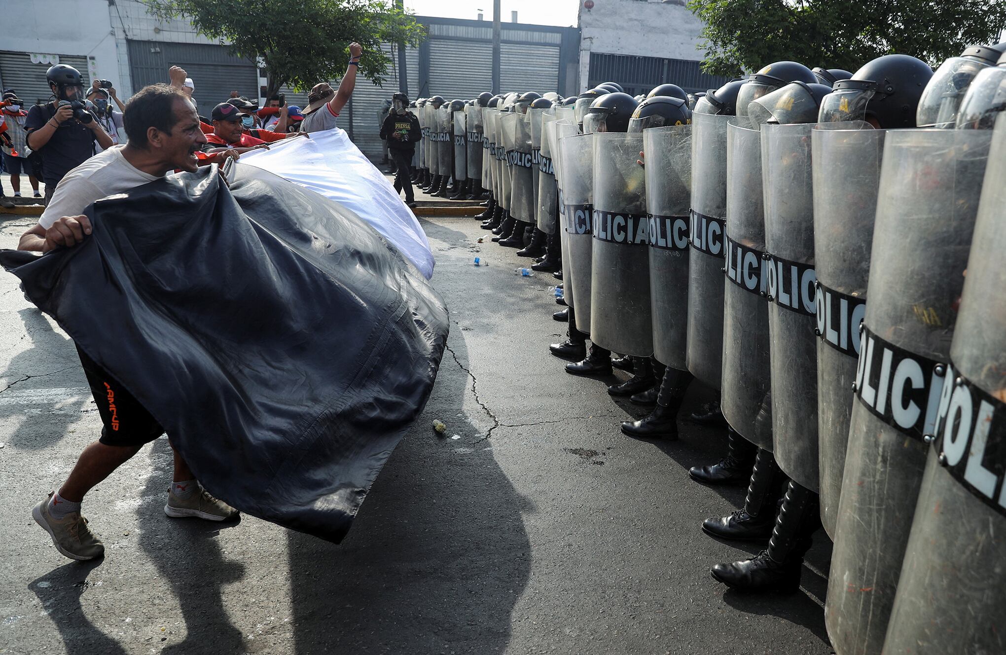 En imágenes : marcha 'Toma Lima' para manifestarse contra la presidenta de Perú, Dina Boluarte