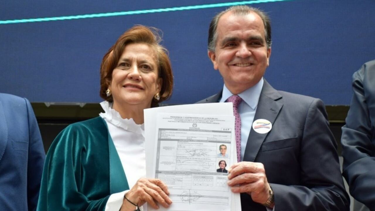 Óscar Iván Zuluaga inscribió su campaña a la Presidencia.