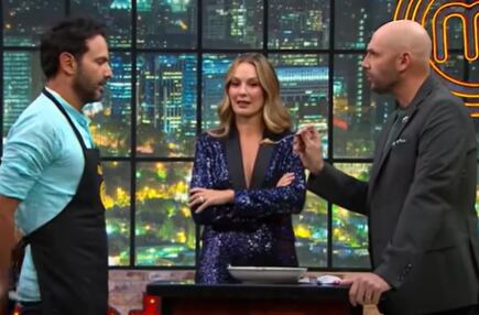 Claudia Bahamón se mostró muy seria cuando Alejandro Estrada confesó que había cometido una falta en el reto.