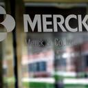 La farmacéutica Merck & Co. reportó una caída del 12% en las ganancias del segundo cuarto del año, gracias a una baja en la venta de drogas para el colesterol y algunas vacunas. Sin embargo, fue un resultado más positivo al esperado en Wall Street.