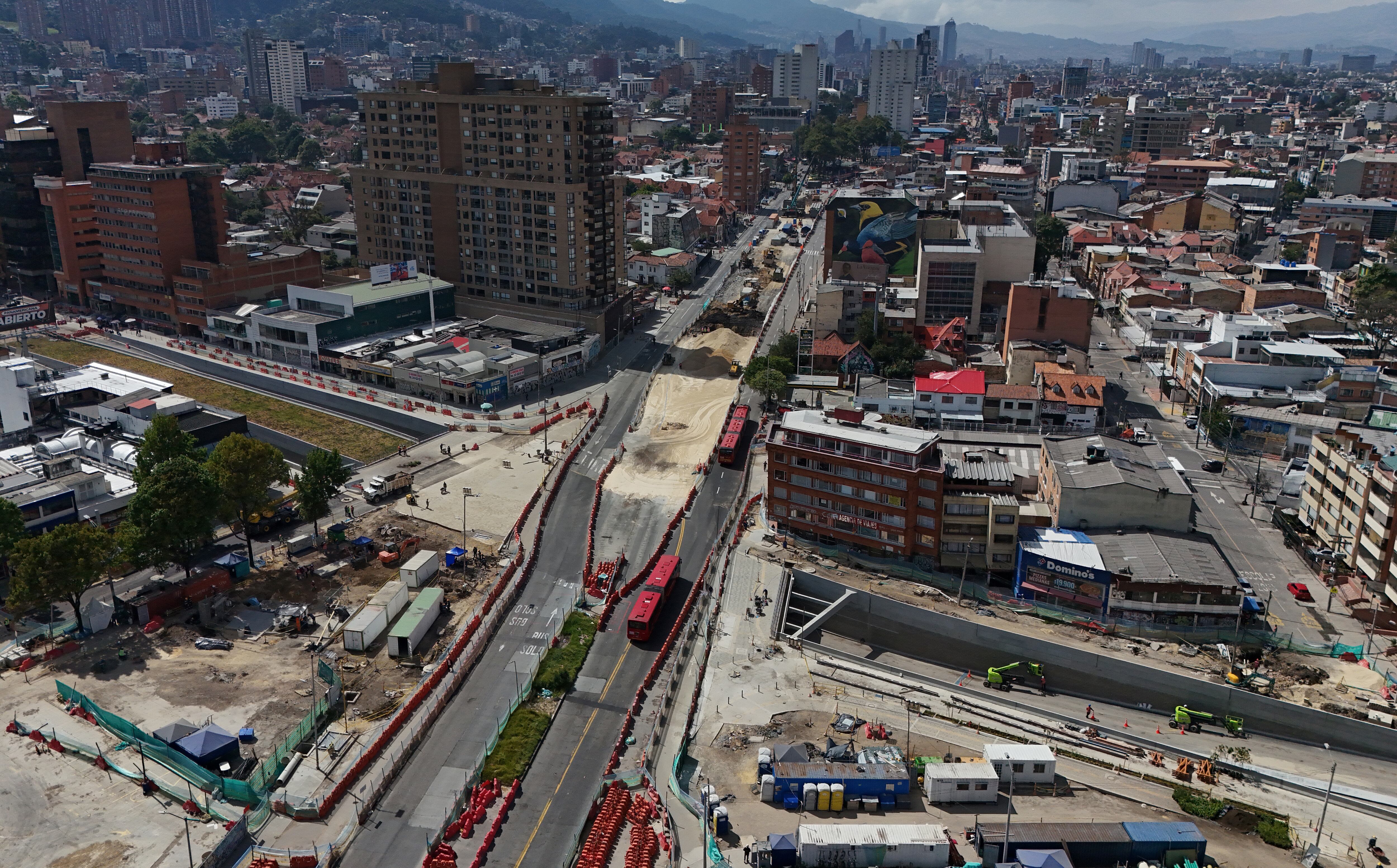 Obras  Metro de Bogotá intercambiador vial Calle 72 avenida Caracas
construcción de la primera Línea del Metro 
Bogota enero 21 del 2025
Foto Guillermo Torres Reina - SEMANA