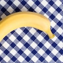 El banano: El investigador Leigh Gibson encontró que “el cerebro funciona mejor con 25 gramos de glucosa circulando en el torrente sanguíneo, es decir, la cantidad que tiene el banano”. Foto: Pantherstock