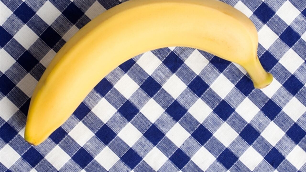 De acuerdo con Medical News Today, esta fruta puede ayudar a bajar la presión arterial. Foto: Pantherstock