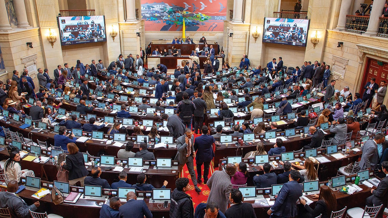Con la ley de rescate económico, que será radicada en septiembre en el Congreso, la expectativa es que el déficit baje a 7,2 por ciento del PIB.