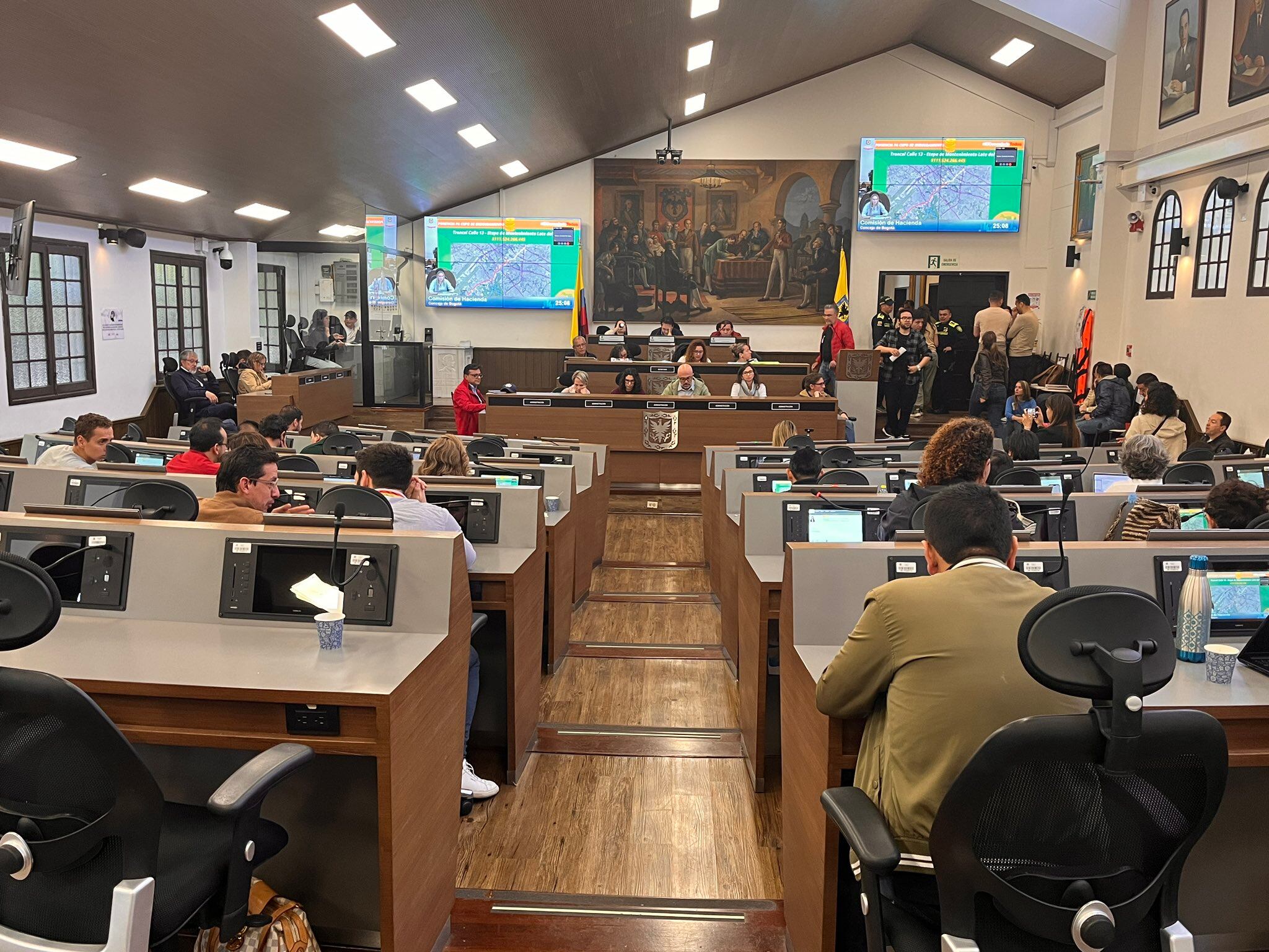 La Comisión de Hacienda del Concejo de Bogotá inició la discusión y aprobación del cupo de endeudamiento