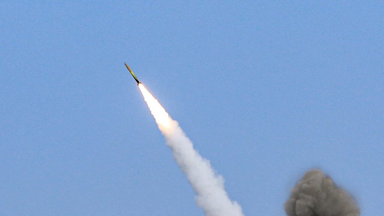 Fueron más de 50 misiles lanzados contra posiciones de Israel en El Líbano.