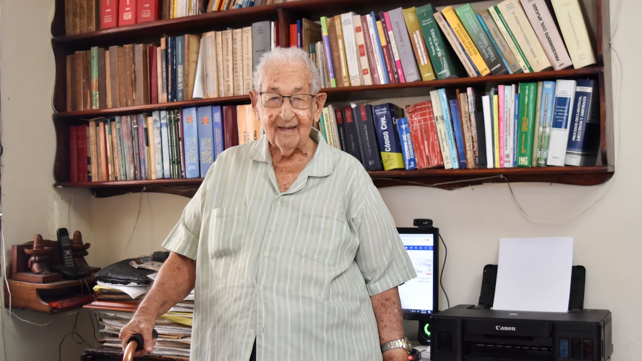Tomás Antonio Oviedo Pastrana
Abogado